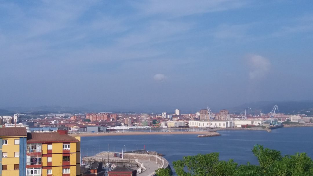Gijón apuesta por la economía azul. Gijón apuesta por la economía azul.