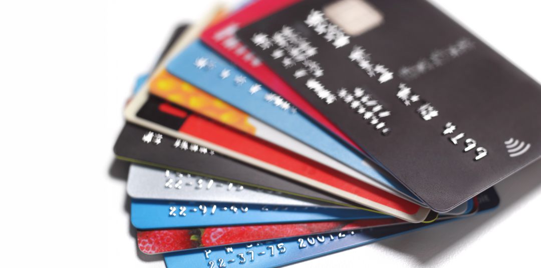 ¿Puede mi banco enviarme una tarjeta de crédito que no le he pedido? ¿Puede mi banco enviarme una tarjeta de crédito que no le he pedido?