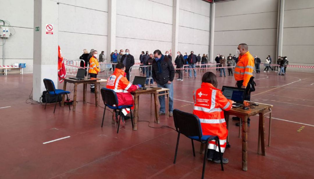Vacunación en el Recinto Ferial Vacunación en el Recinto Ferial