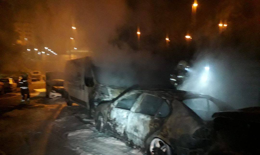 El suceso ha tenido lugar sobre la 1.20 horas de esta madrugada en la calle El Carmen El suceso ha tenido lugar sobre la 1.20 horas de esta madrugada en la calle El Carmen