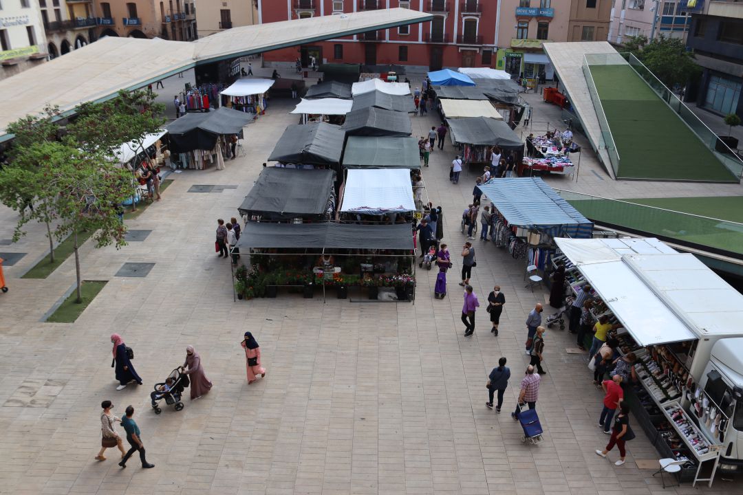 El Mercadillo de Vila-real vuelve al centro El Mercadillo de Vila-real vuelve al centro