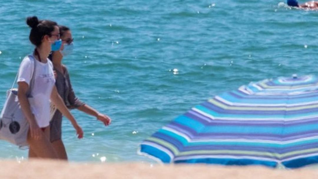 Más de 200 auxiliares en las playas de la provincia para velar por el cumplimiento de las medidas Más de 200 auxiliares en las playas de la provincia para velar por el cumplimiento de las medidas
