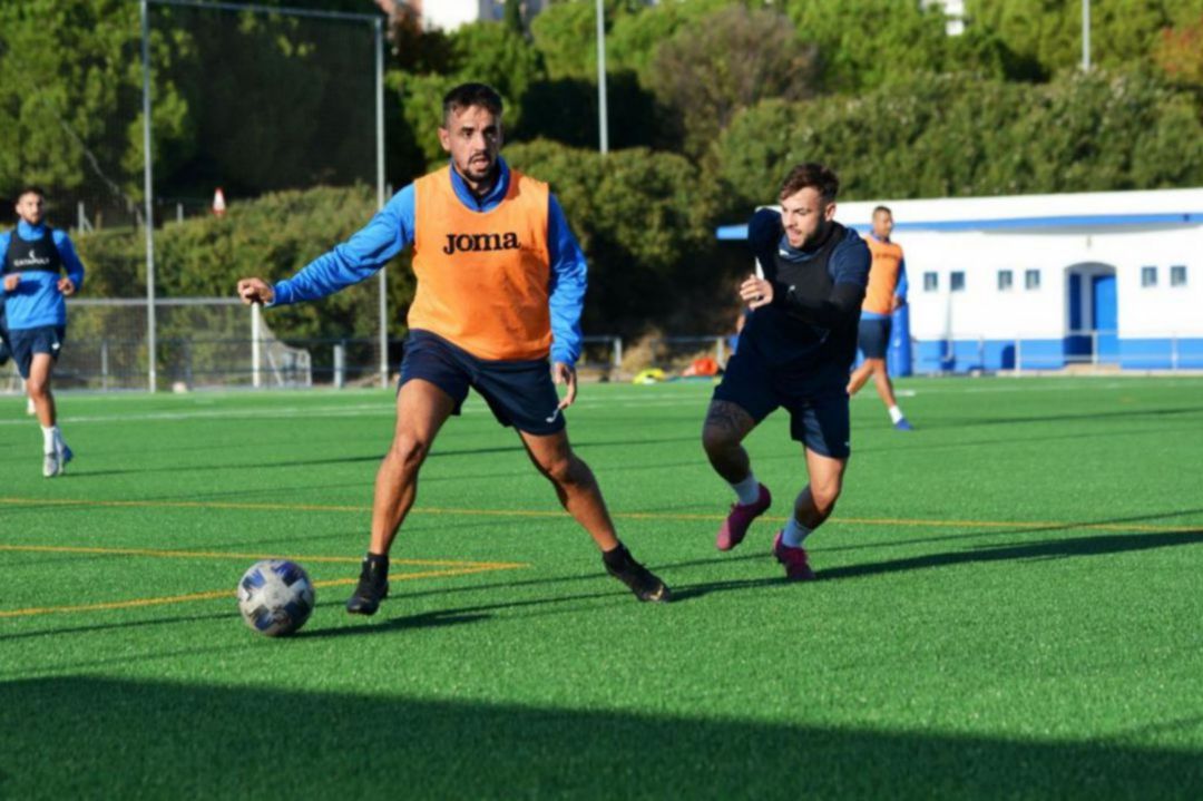 Carlos Calvo durante un entrenamiento Carlos Calvo durante un entrenamiento