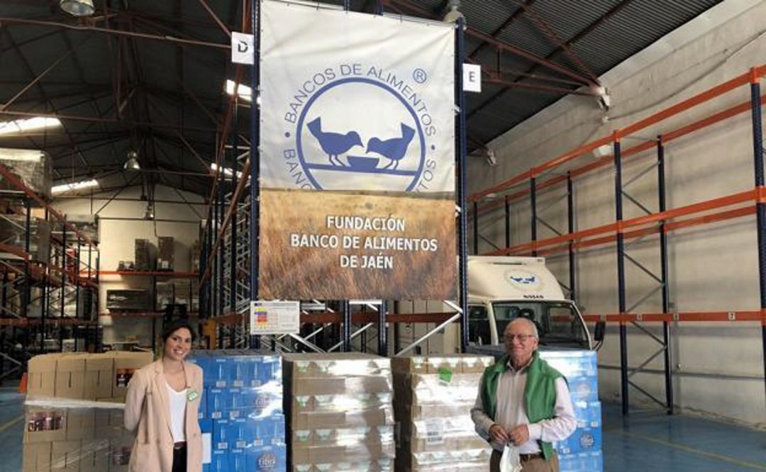 Instalaciones y voluntarios de la fundación Banco de Alimentos de Jaén. Instalaciones y voluntarios de la fundación Banco de Alimentos de Jaén.