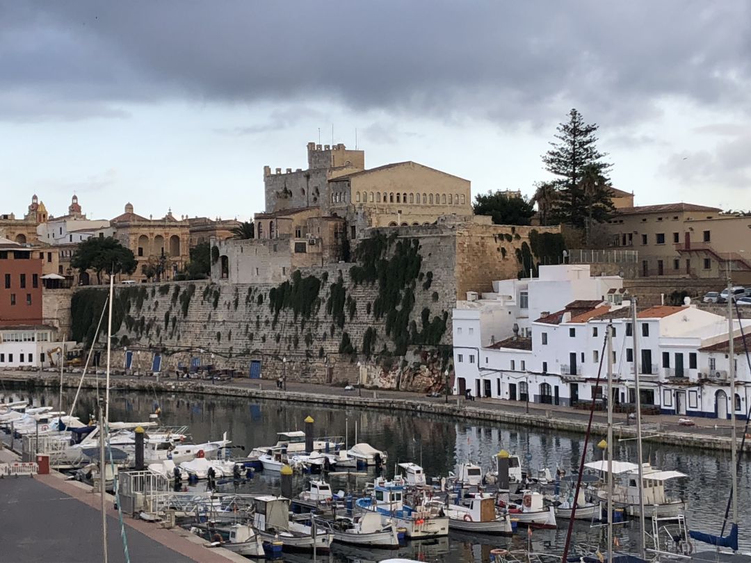 Menorca desperta un gran interès com a destinació turística a l'estranger. Menorca desperta un gran interès com a destinació turística a l'estranger.