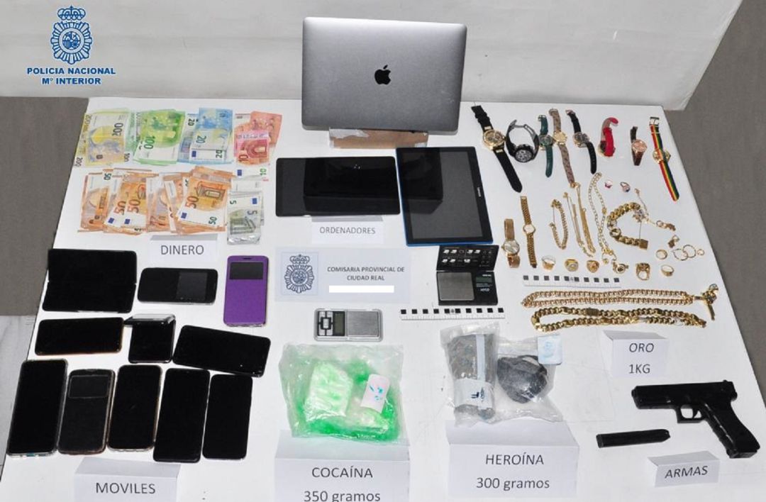 Material aprehendido por la Policía Nacional Material aprehendido por la Policía Nacional