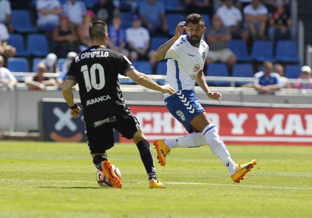 Alberto Jiménez, durante un encuentro con el Tenerife. Alberto Jiménez, durante un encuentro con el Tenerife.