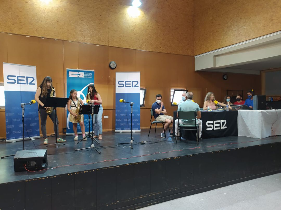 Hoy por Hoy Huelva en directo desde el Conservatorio Profesional de Música "Javier Perianes" de Huelva Hoy por Hoy Huelva en directo desde el Conservatorio Profesional de Música "Javier Perianes" de Huelva