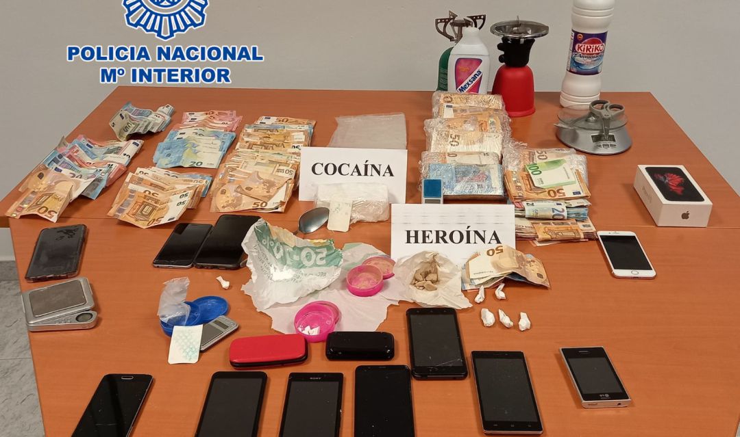 Material incautado por la Policía Nacional en la operación 'Horno Negro'. Material incautado por la Policía Nacional en la operación 'Horno Negro'.