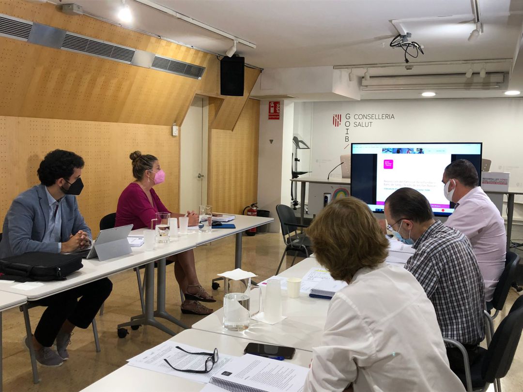 La consellera de Salud y Consumo, Patricia Gómez, preside la reunión del Patronato de la Fundación Banco de Sangre y Tejidos de Baleares. La consellera de Salud y Consumo, Patricia Gómez, preside la reunión del Patronato de la Fundación Banco de Sangre y Tejidos de Baleares.
