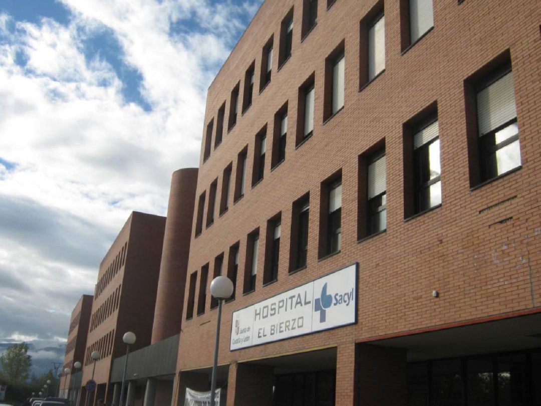 Exterior del hospital del Bierzo Exterior del hospital del Bierzo
