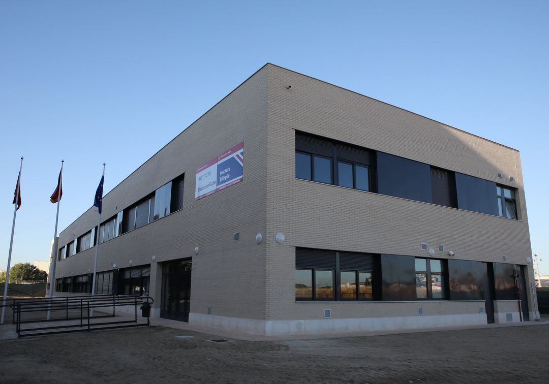 El IES Elisa Soriano Fischer se inauguró en 2018 pero seguirá en obras varios años más. El IES Elisa Soriano Fischer se inauguró en 2018 pero seguirá en obras varios años más.