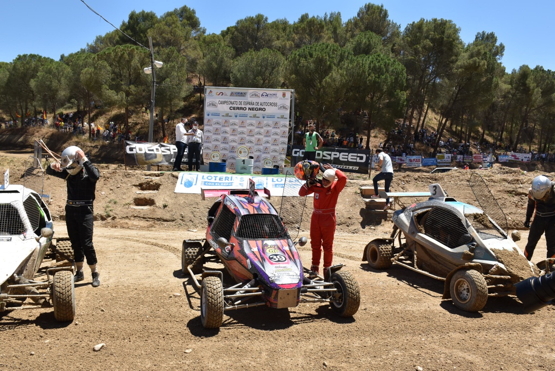 Campeonato de Autocross en el Cerro Negro Campeonato de Autocross en el Cerro Negro