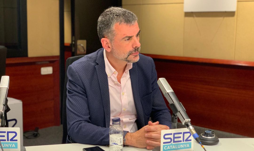 El exconseller Santi Vila, en los estudios de Radio Barcelona El exconseller Santi Vila, en los estudios de Radio Barcelona