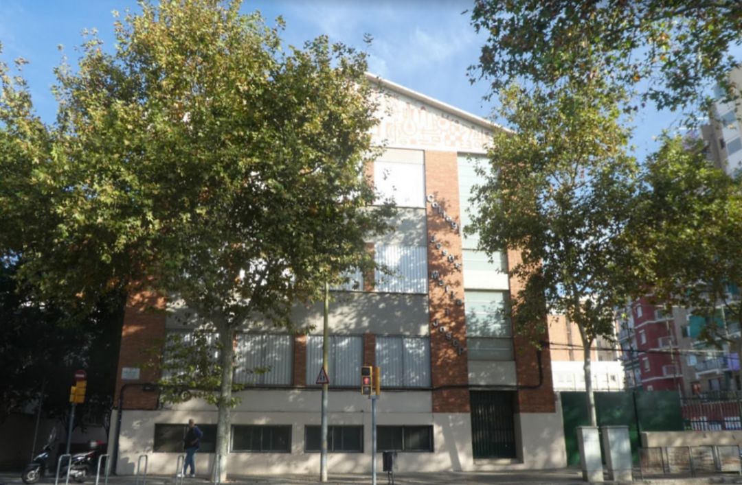 Fachada del colegio Jesús, Maria i Josep, conocido como Pare Manyanet de Sant Andreu Fachada del colegio Jesús, Maria i Josep, conocido como Pare Manyanet de Sant Andreu