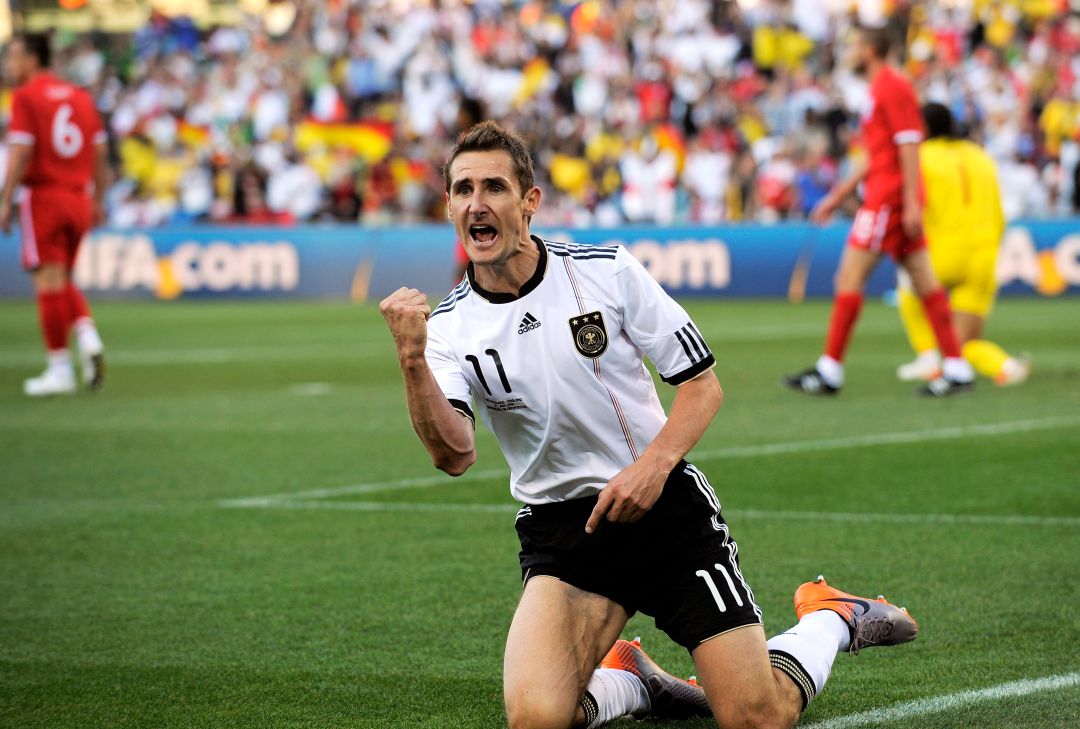 Klose celebra un gol durante el Mundial de 2010 Klose celebra un gol durante el Mundial de 2010