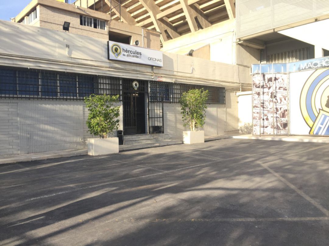 Oficinas del Hércules, en el Rico Pérez Oficinas del Hércules, en el Rico Pérez