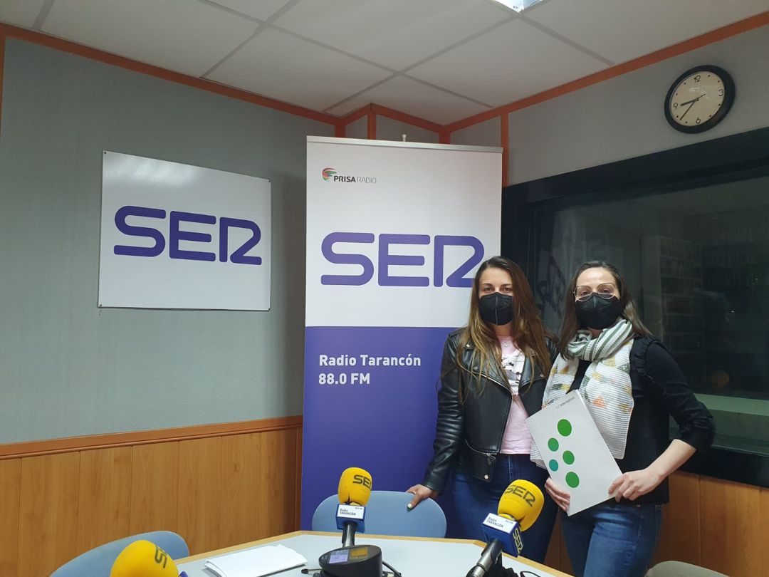 Celia Espada y María Camba, óptico-optometristas de Federópticos Tarancón Celia Espada y María Camba, óptico-optometristas de Federópticos Tarancón