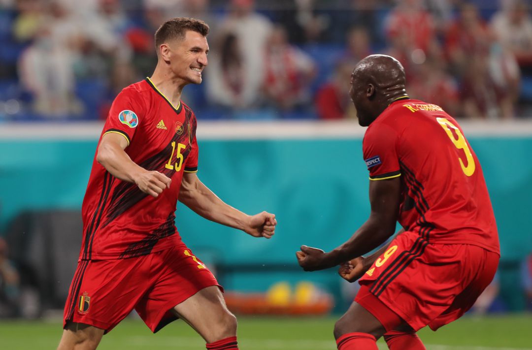 Lukaku y Meunier celebran el segundo tanto Lukaku y Meunier celebran el segundo tanto