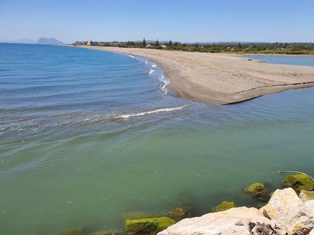 Desembocadura del río Guadiaro. Desembocadura del río Guadiaro.