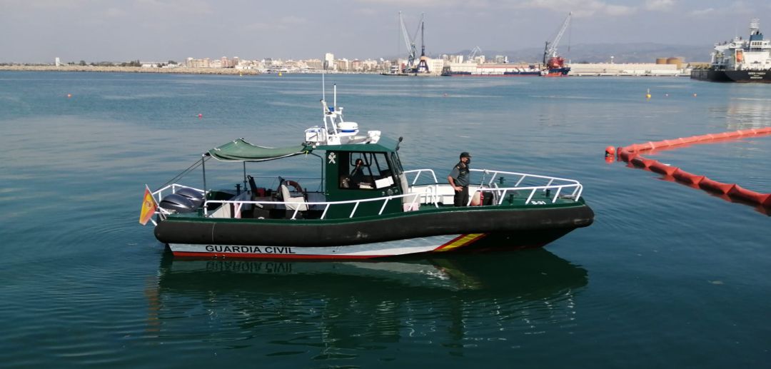 La Guardia Civil busca al estibador de 36 años desaparecido en el puerto de Castellón La Guardia Civil busca al estibador de 36 años desaparecido en el puerto de Castellón