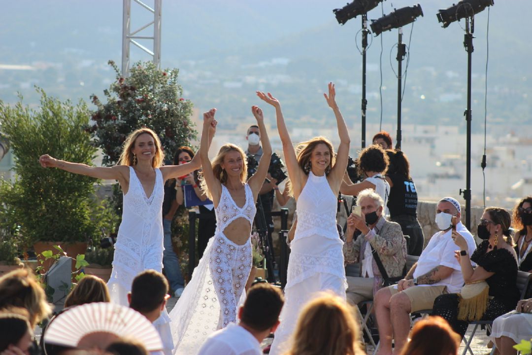Un momento durante la pasarela Un momento durante la pasarela