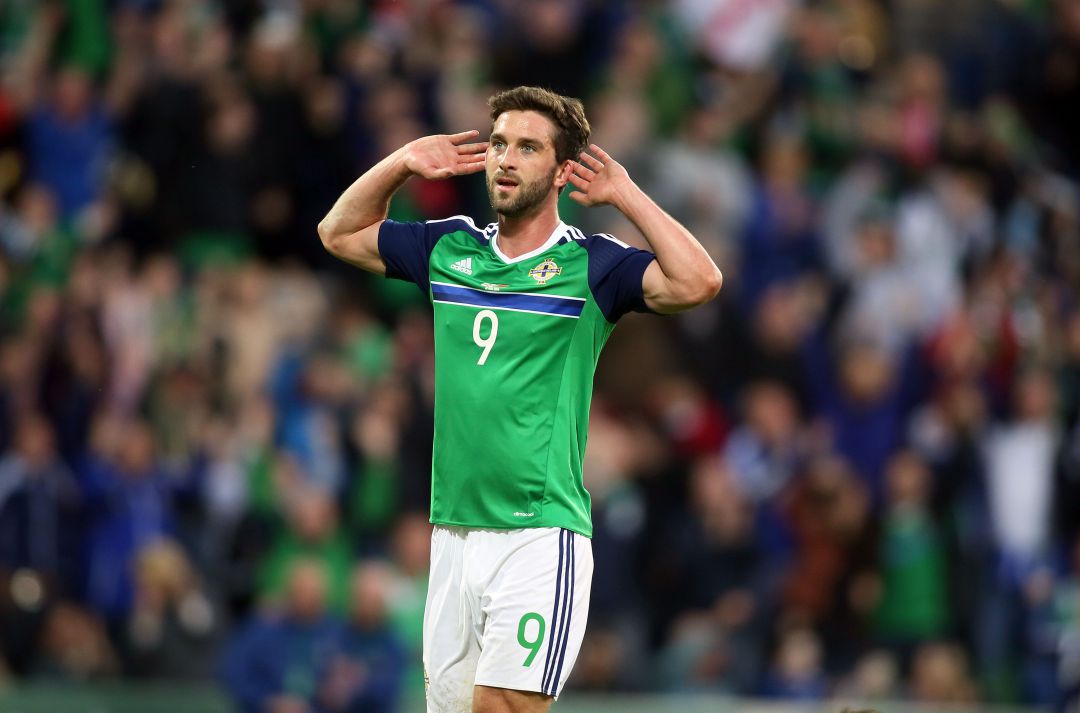 Will Grigg representando a Irlanda del Norte Will Grigg representando a Irlanda del Norte