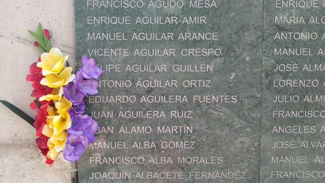 Muros de la Memoria del Cementerio de San Rafael en Córdoba Muros de la Memoria del Cementerio de San Rafael en Córdoba