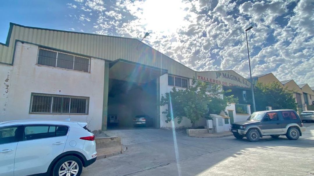 Nave municipal en la que se va a instalar la empresa textil Nave municipal en la que se va a instalar la empresa textil
