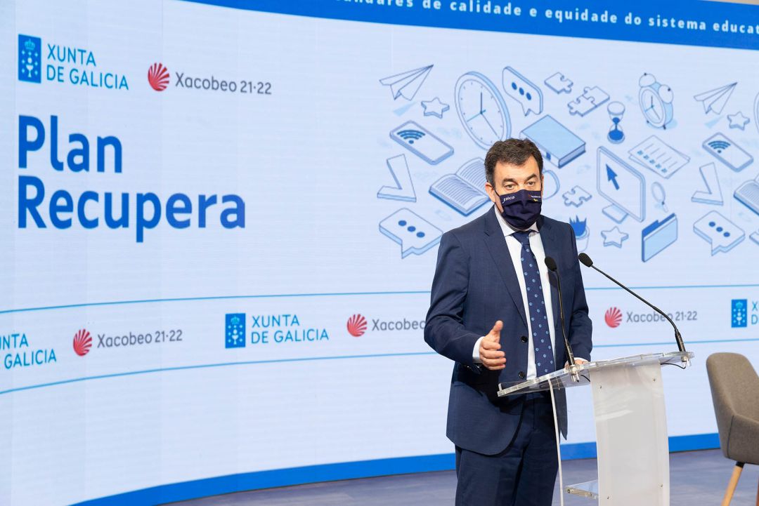 El conselleiro de Cultura, Educación y Universidad, Román Rodríguez, en la presentación El conselleiro de Cultura, Educación y Universidad, Román Rodríguez, en la presentación