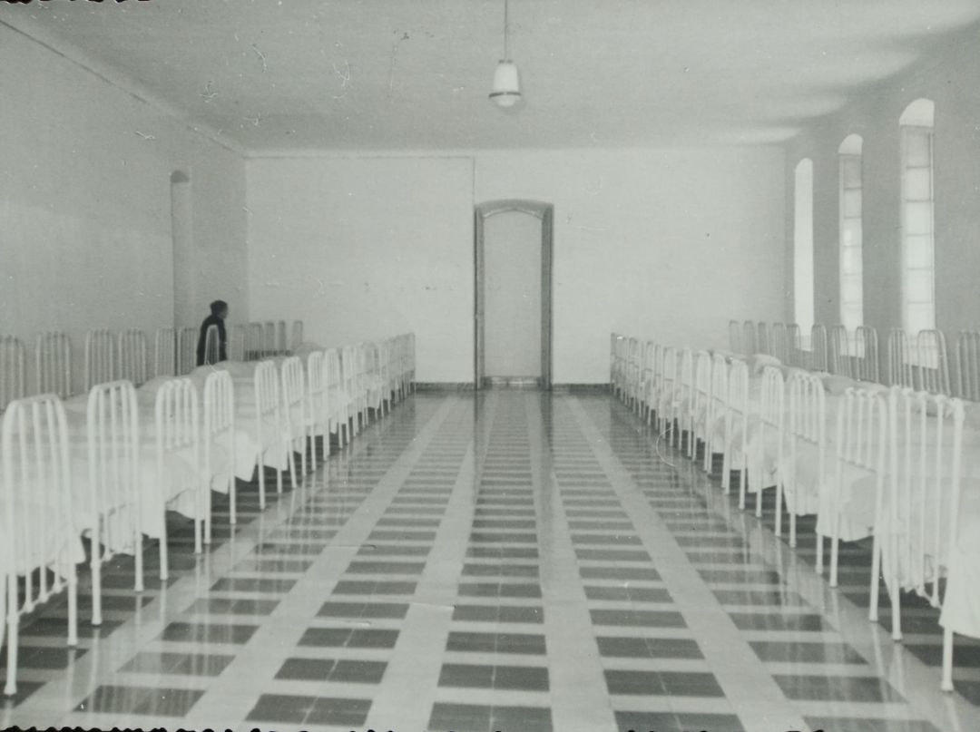 Sala 20, sala de las mujeres o sala de Santa Rita (Manicomio Provincial de Málaga, Hospital Civil) 1960 Sala 20, sala de las mujeres o sala de Santa Rita (Manicomio Provincial de Málaga, Hospital Civil) 1960