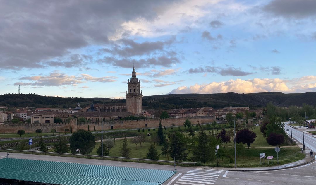 Burgo de Osma. A la derecha, la citada carretera junto a la que se dio el suceso Burgo de Osma. A la derecha, la citada carretera junto a la que se dio el suceso