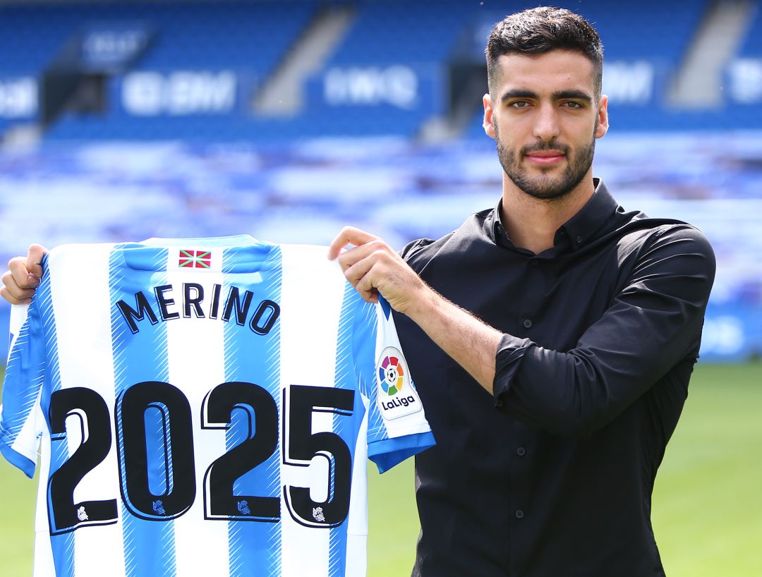 Merino renovó hace un año su contrato con la Real Merino renovó hace un año su contrato con la Real