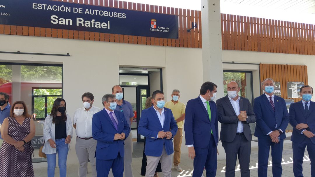 Visita del consejero de Fomento a la estación de El Espina Visita del consejero de Fomento a la estación de El Espina