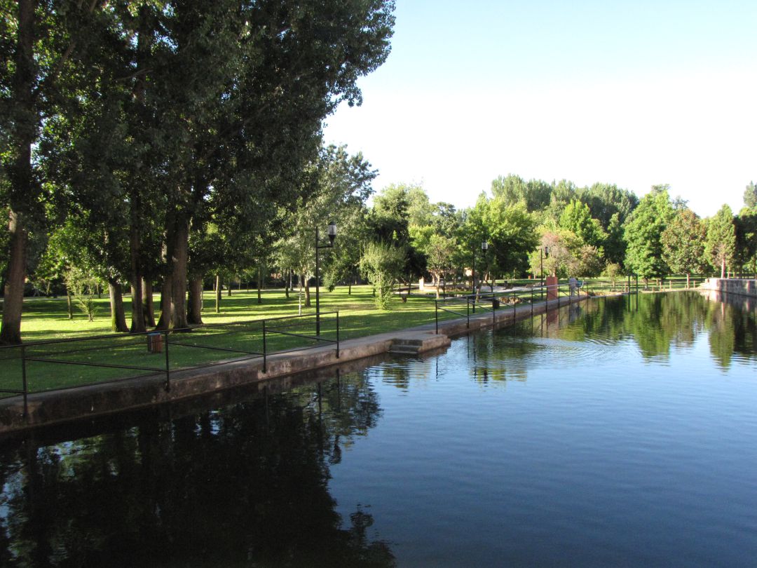 El canal de baño del parque de la Isla El canal de baño del parque de la Isla