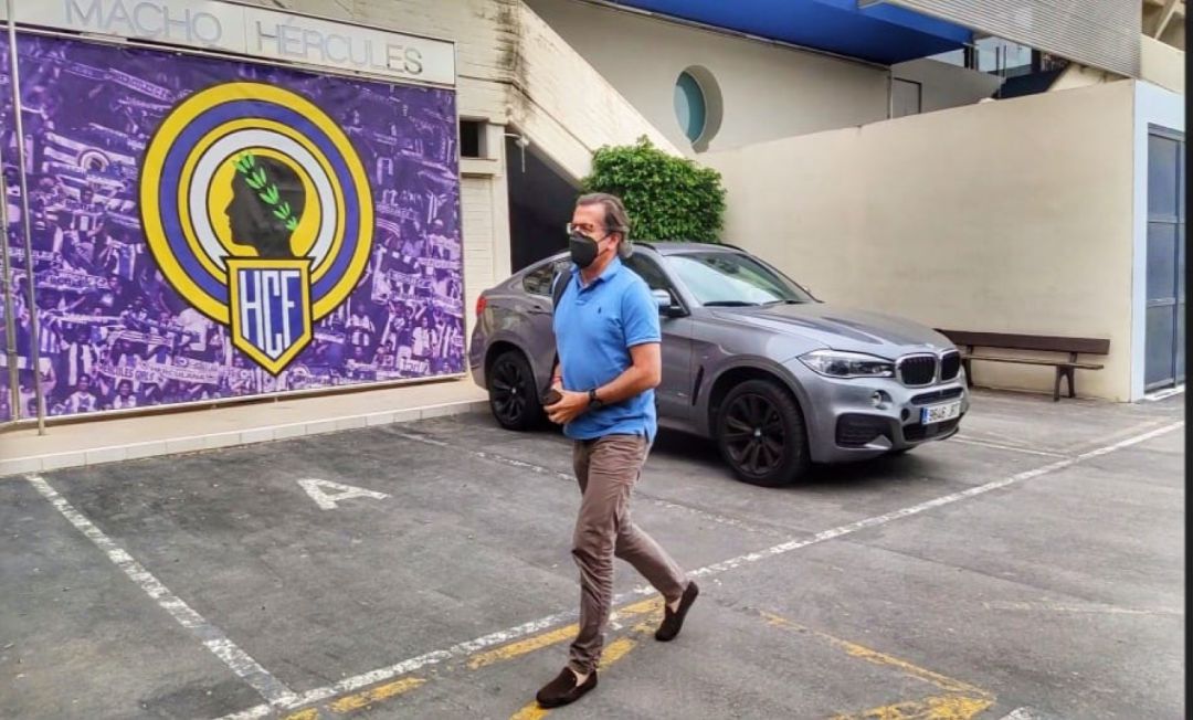 Toni Freixa, a su llegada al Rico Pérez Toni Freixa, a su llegada al Rico Pérez