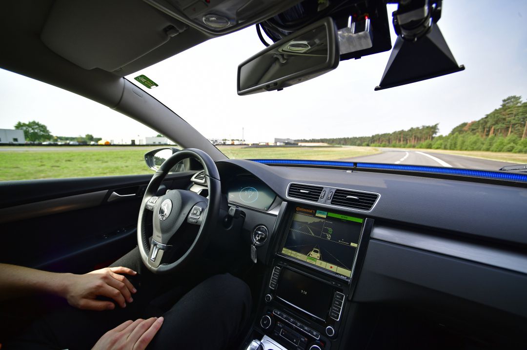 Coche autónomo en pruebas en Alemania. Coche autónomo en pruebas en Alemania.