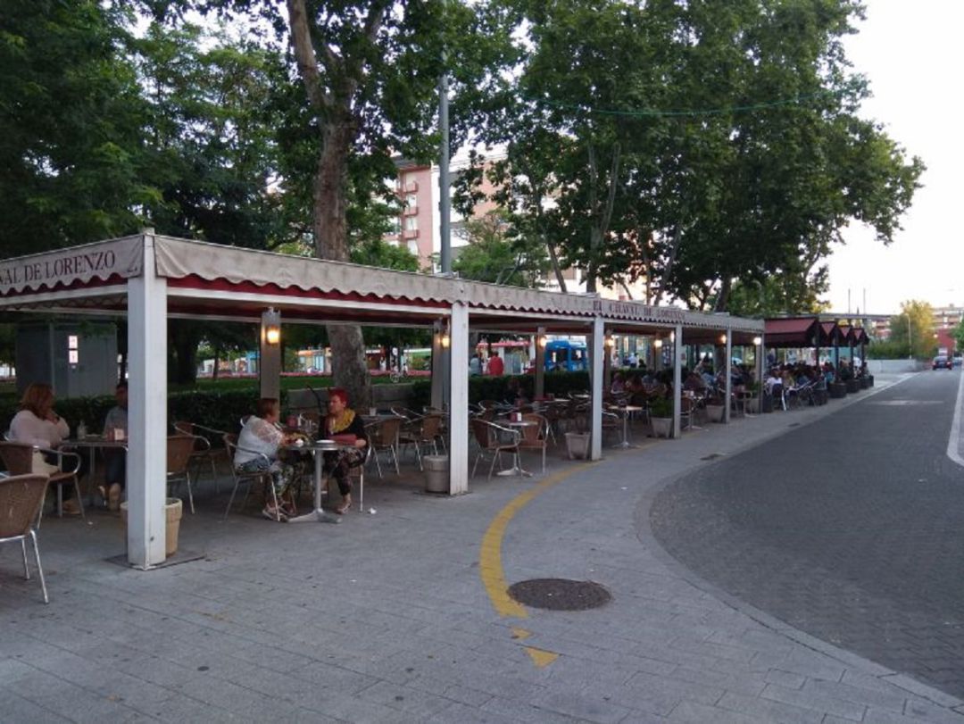Foto de arcivo de las tearrazas del Salón Foto de arcivo de las tearrazas del Salón