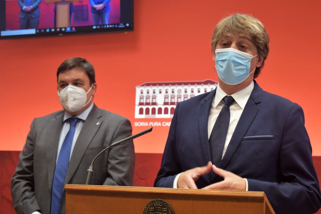 Víctor Francos y Carlos Martínez. Víctor Francos y Carlos Martínez.