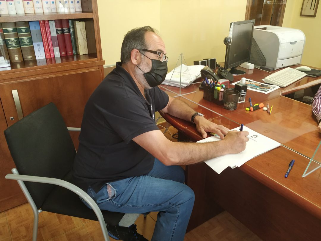 Firma de Julián Barchín Firma de Julián Barchín