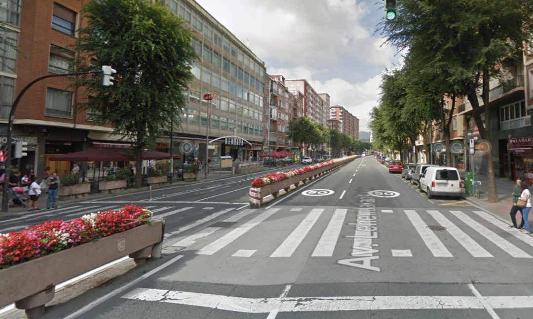 Lugar donde se ha producido el atropello, a la altura de la Avenida Lehendakari Agirre en un paso regualdo por semáforos Lugar donde se ha producido el atropello, a la altura de la Avenida Lehendakari Agirre en un paso regualdo por semáforos