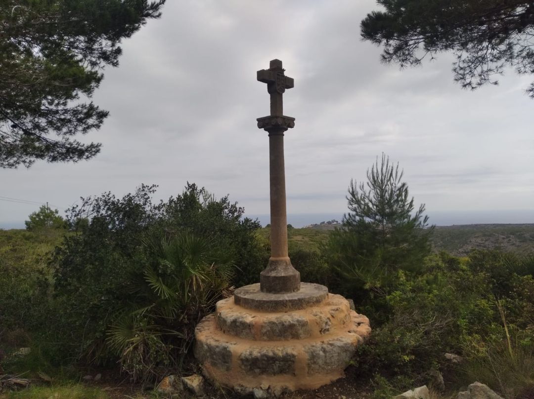 Cruz de término de La Plana. Cruz de término de La Plana.