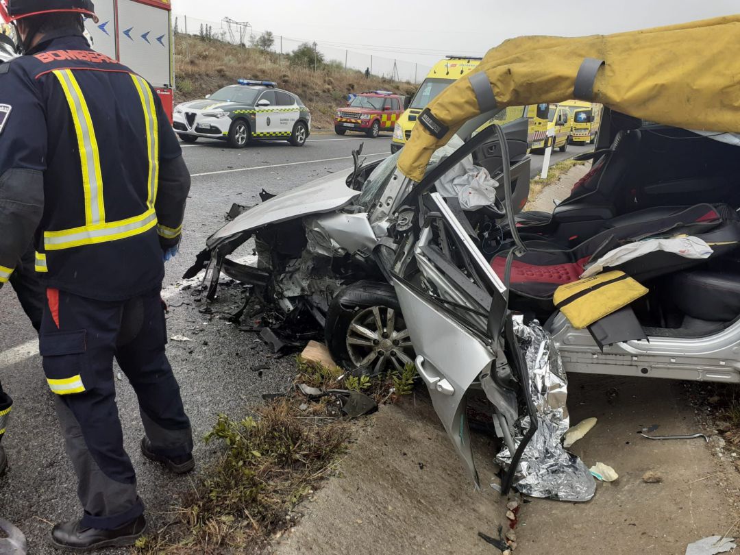 El accidente de San Martín de la Vega ha ocurrido en el kilómetro 2 de la M-307 alrededor de las 13:30 horas de este jueves tras el choque frontal de dos turismos. El accidente de San Martín de la Vega ha ocurrido en el kilómetro 2 de la M-307 alrededor de las 13:30 horas de este jueves tras el choque frontal de dos turismos.