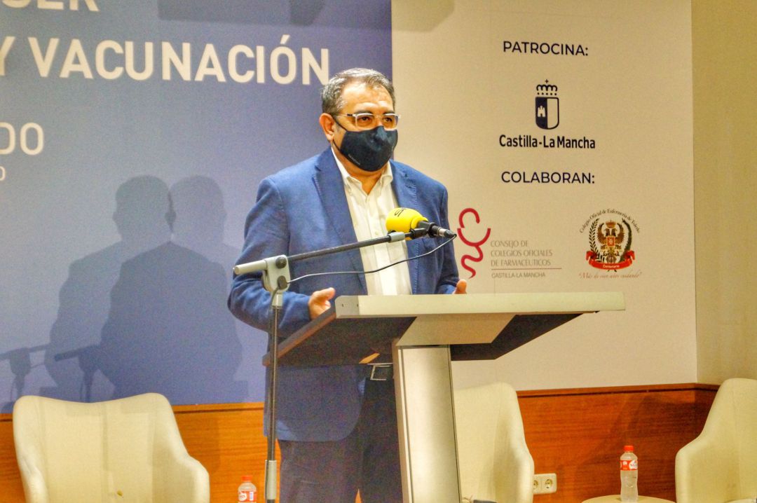 El Consejero de Sanidad Jesús Fernández ha inaugurado el I Foro de SER Toledo sobre salud pública y vacunación El Consejero de Sanidad Jesús Fernández ha inaugurado el I Foro de SER Toledo sobre salud pública y vacunación