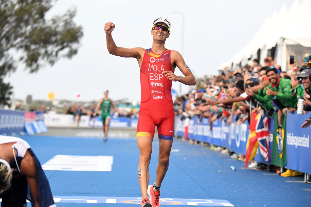 Mario Mola durante un triatlón en Australia en 2018 Mario Mola durante un triatlón en Australia en 2018