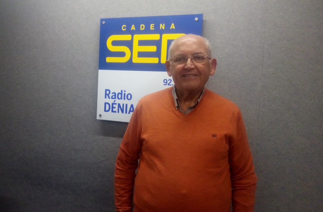 Imagen de Antonio Martí, en Radio Dénia Cadena SER, en el año 2018, durante la entrevista como Premio José Marsal Caballero a los Valores Sociales. Imagen de Antonio Martí, en Radio Dénia Cadena SER, en el año 2018, durante la entrevista como Premio José Marsal Caballero a los Valores Sociales.