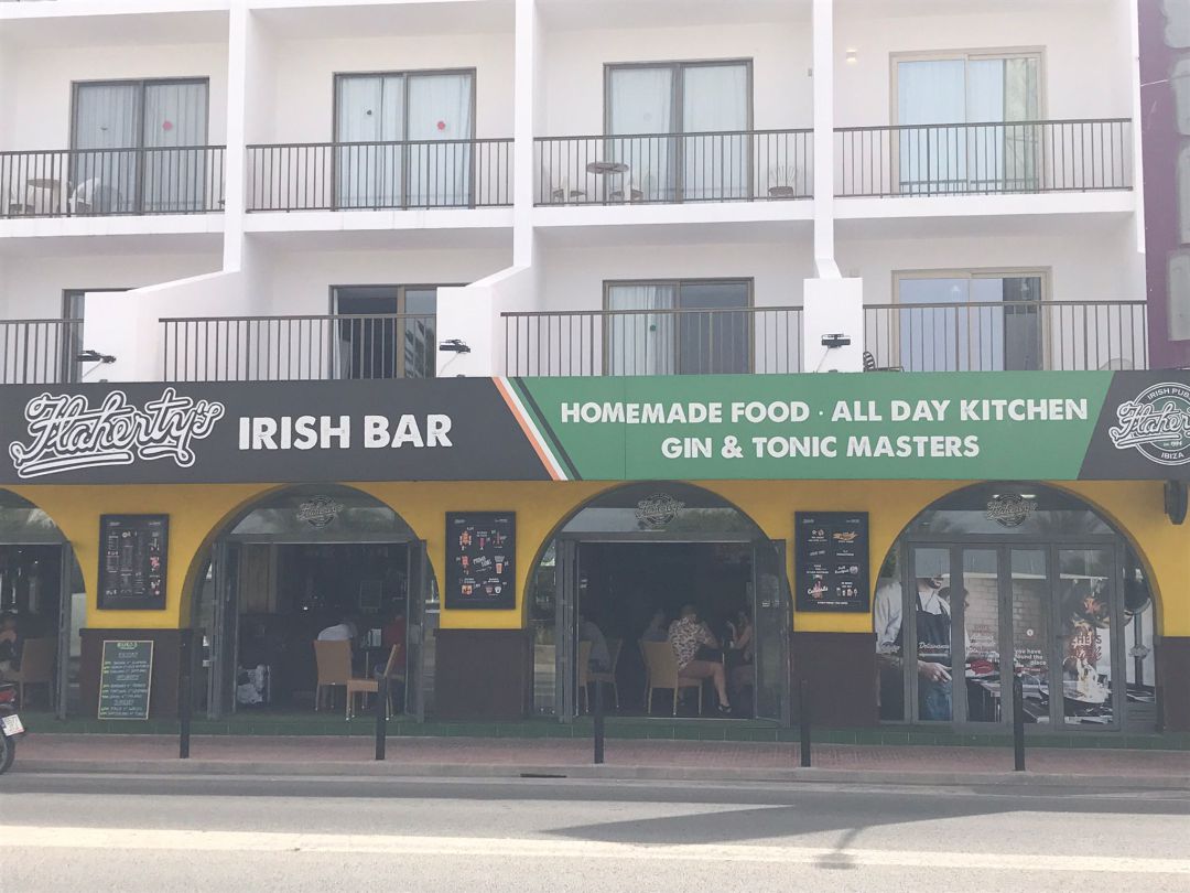 La falta de turismo británico sigue lastrando la oferta de restauración La falta de turismo británico sigue lastrando la oferta de restauración