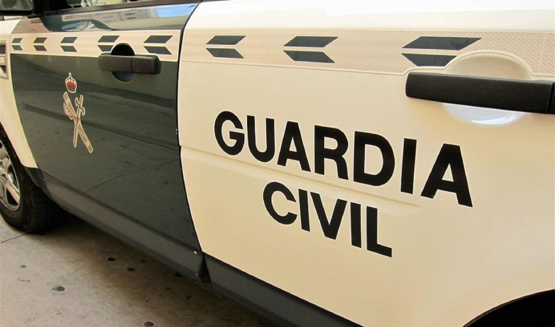 Foto detalle de un coche patrulla de la Guardia Civil Foto detalle de un coche patrulla de la Guardia Civil