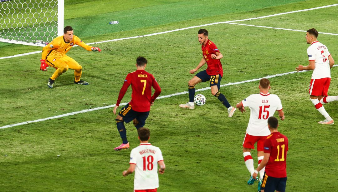 Sarabia y Morata fallan una clara ocasión frente a Polonia Sarabia y Morata fallan una clara ocasión frente a Polonia