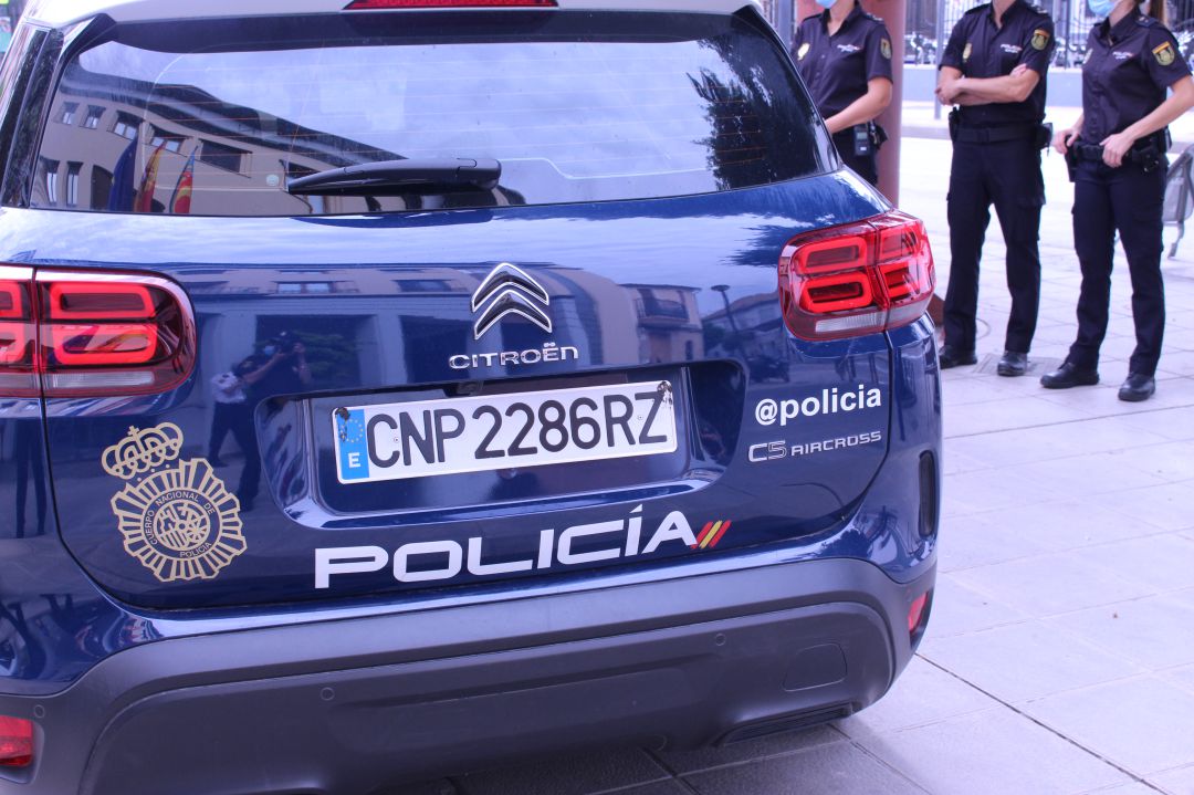Vehículo de la Policía Nacional Vehículo de la Policía Nacional